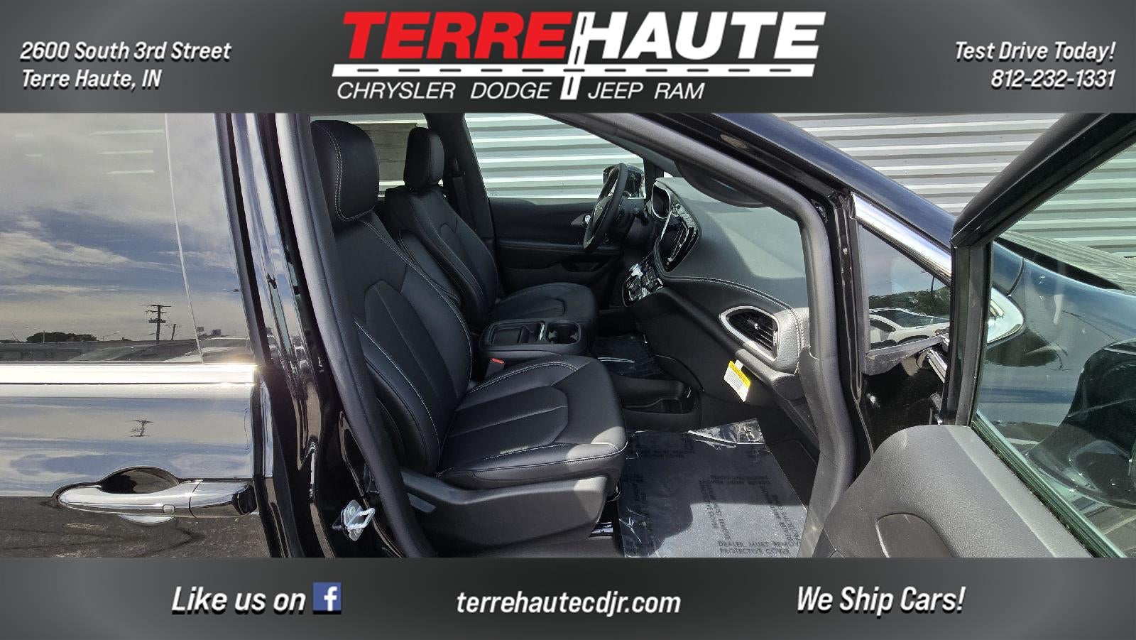 2027 Chrysler Pacifica Select