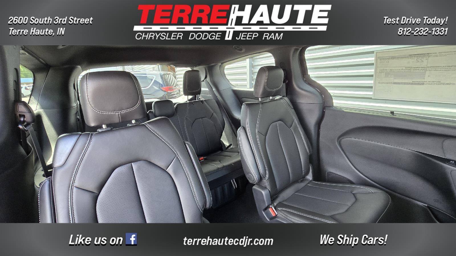 2027 Chrysler Pacifica Select