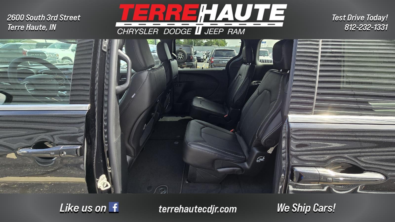 2027 Chrysler Pacifica Select