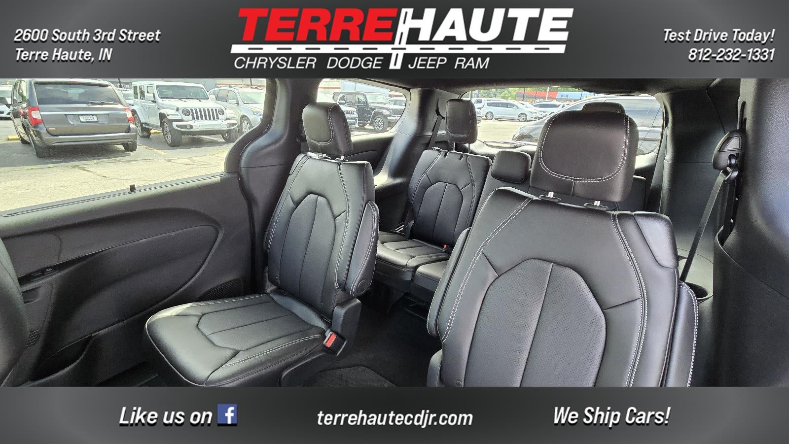 2027 Chrysler Pacifica Select