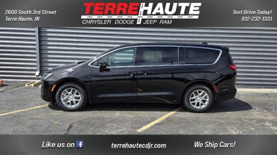 2027 Chrysler Pacifica Select