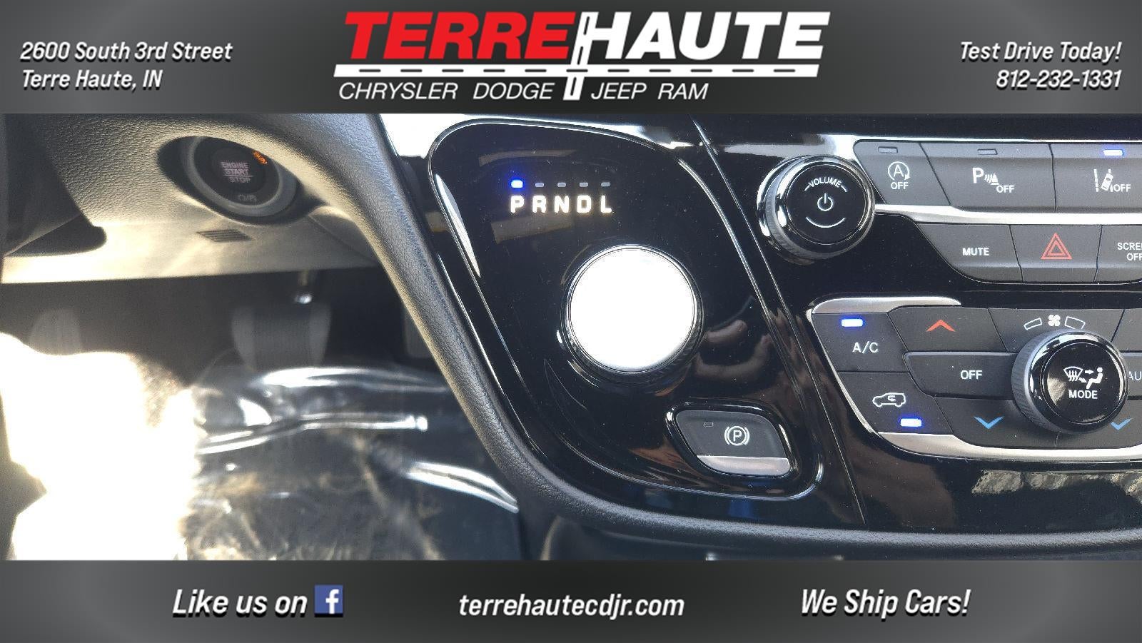 2027 Chrysler Pacifica Select