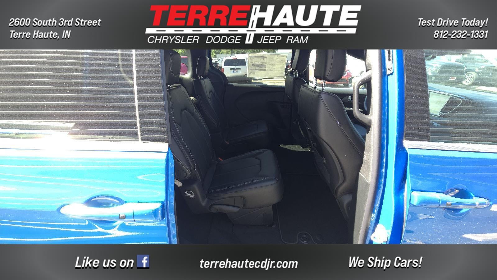 2027 Chrysler Pacifica Select