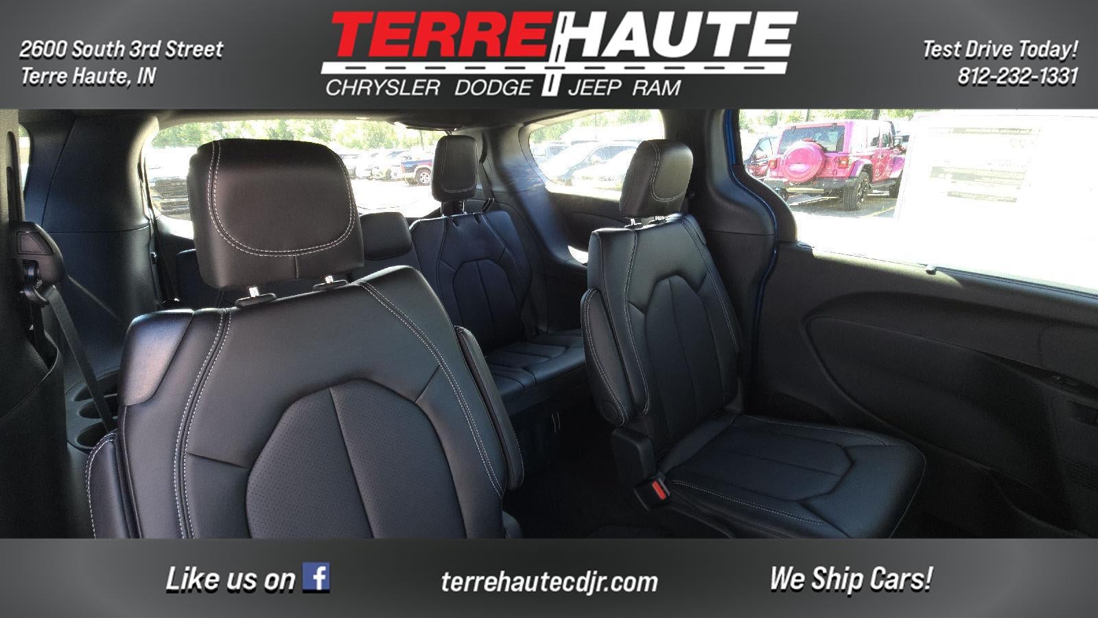 2027 Chrysler Pacifica Select