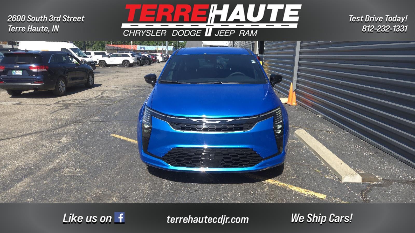 2027 Chrysler Pacifica Select