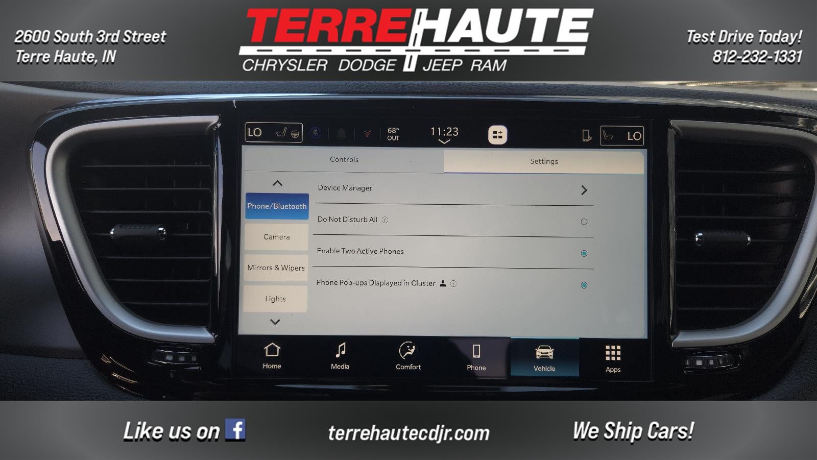 2027 Chrysler Pacifica Select