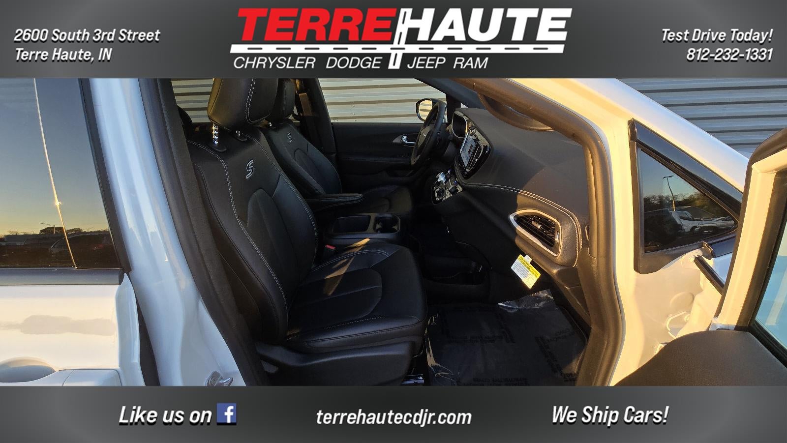 2026 Chrysler Pacifica Select