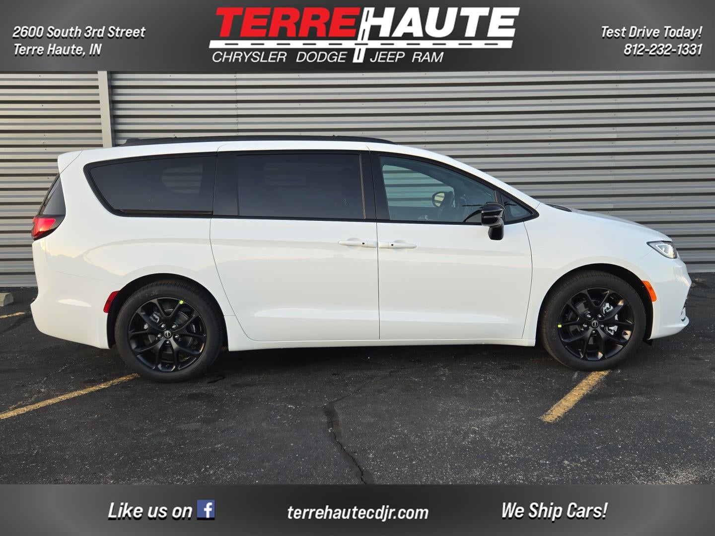 2026 Chrysler Pacifica Select