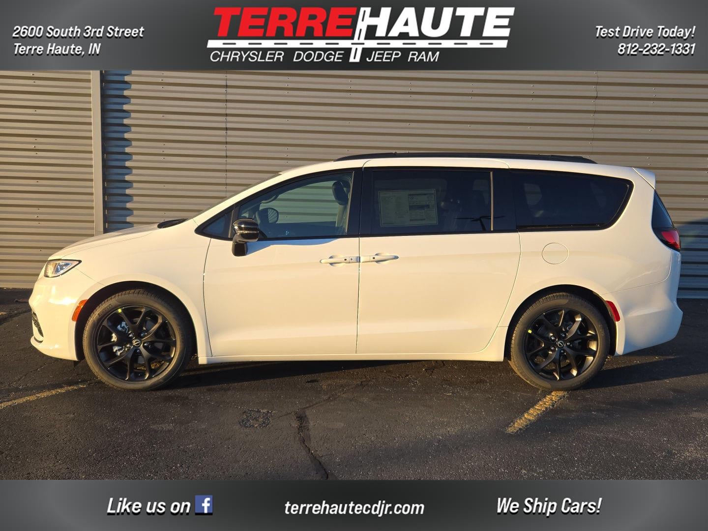 2026 Chrysler Pacifica Select