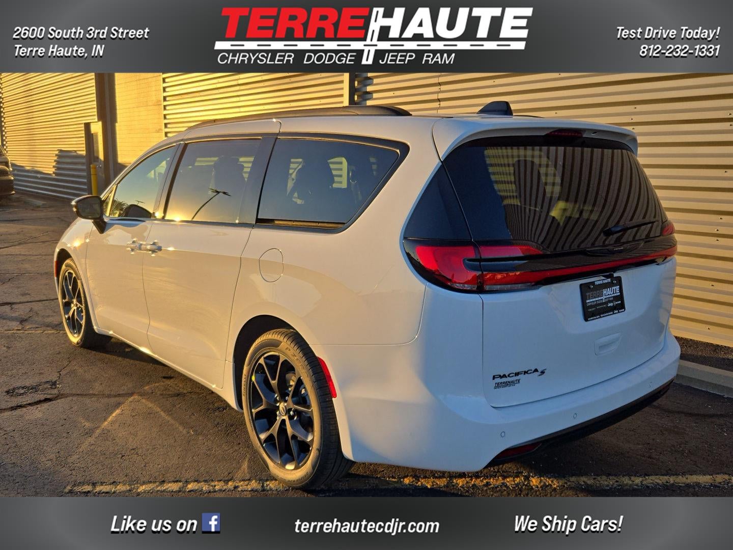 2026 Chrysler Pacifica Select