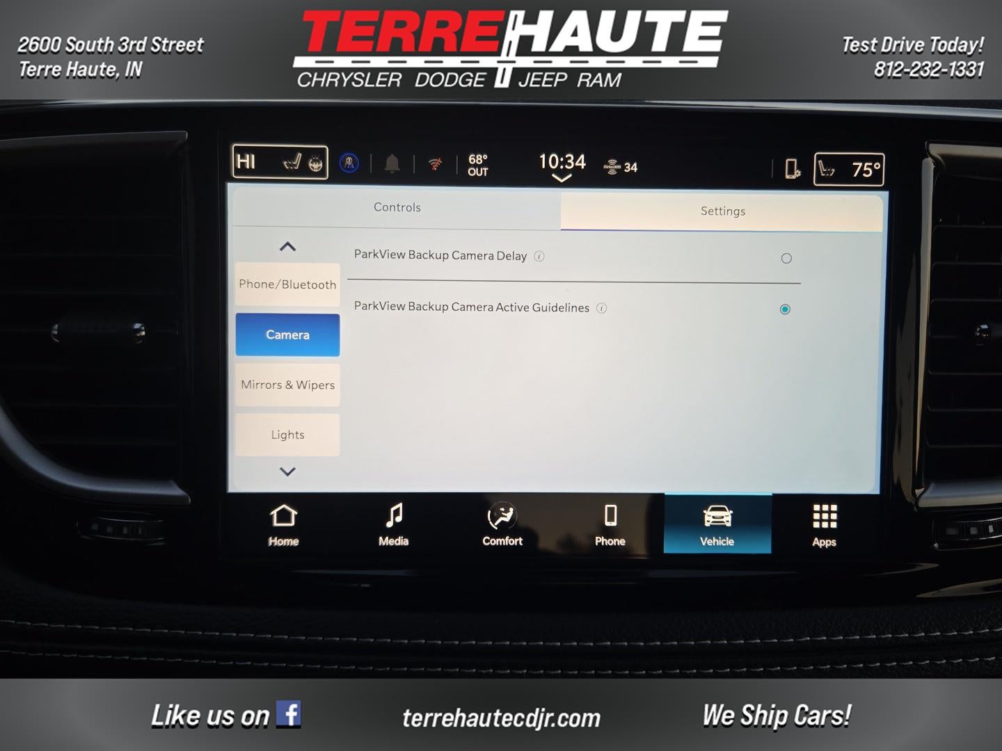 2026 Chrysler Pacifica Select