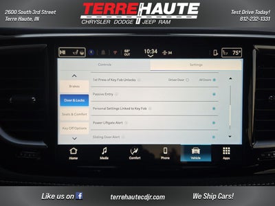 2026 Chrysler Pacifica Select