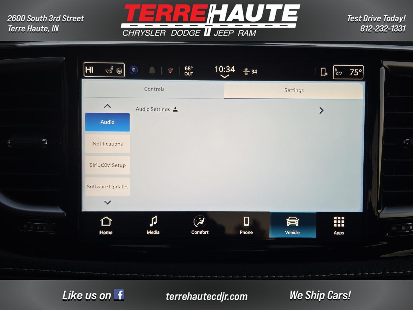 2026 Chrysler Pacifica Select