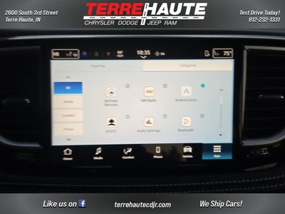 2026 Chrysler Pacifica Select