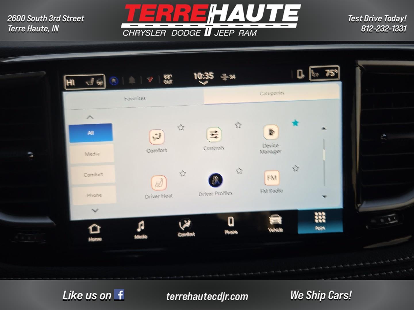 2026 Chrysler Pacifica Select