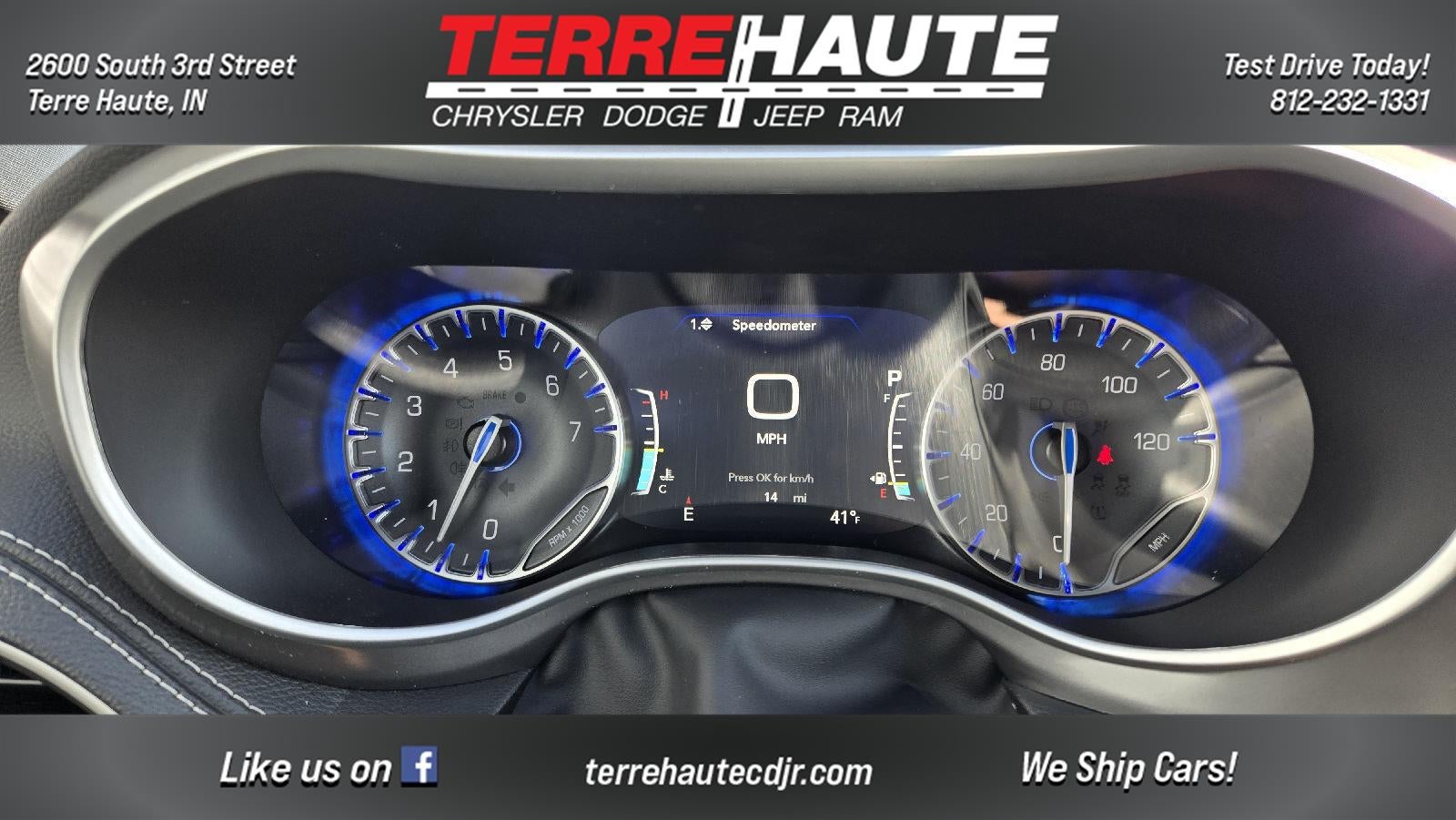 2026 Chrysler Pacifica Select