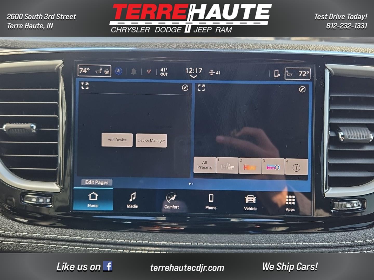 2026 Chrysler Pacifica Select