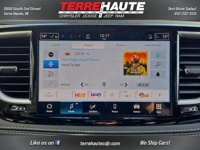 2026 Chrysler Pacifica Select