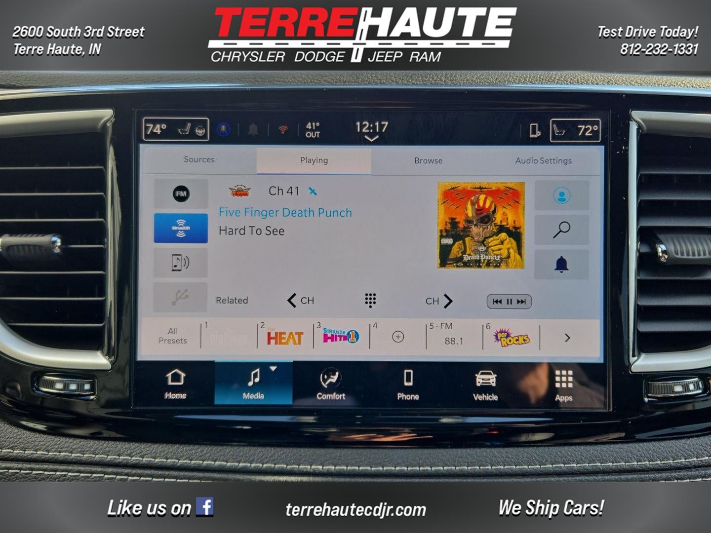 2026 Chrysler Pacifica Select