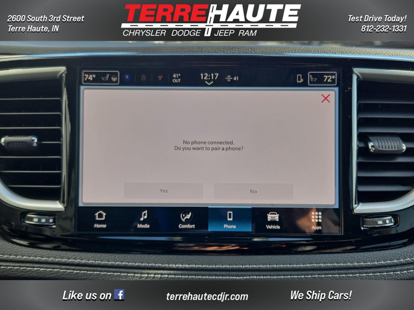 2026 Chrysler Pacifica Select