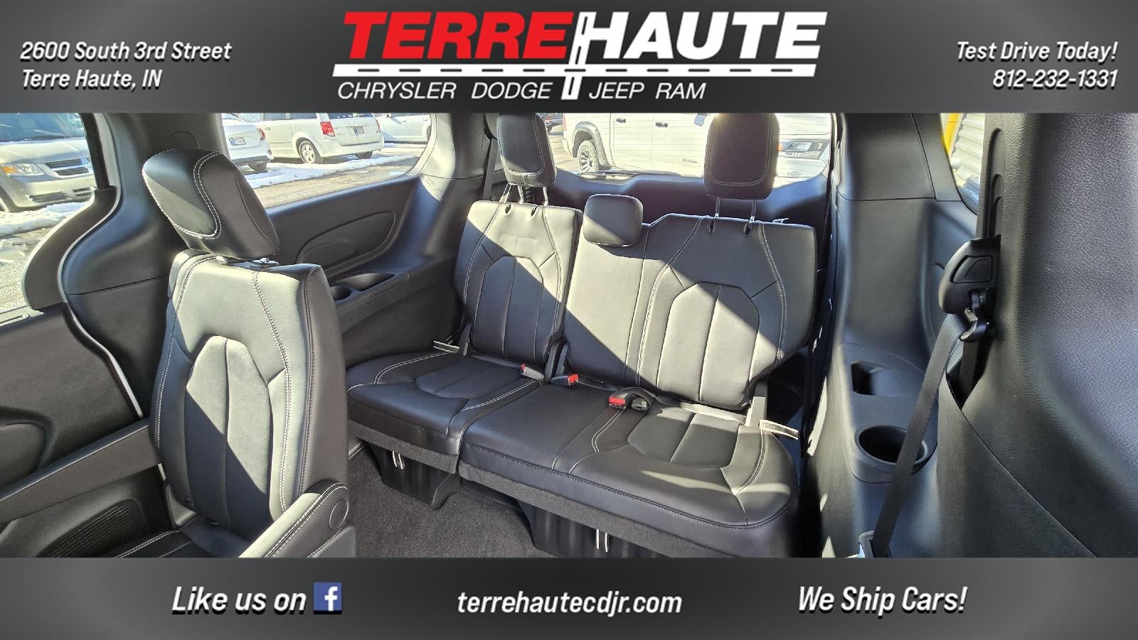 2026 Chrysler Pacifica Select