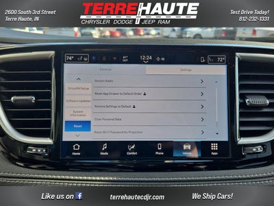 2026 Chrysler Pacifica Select