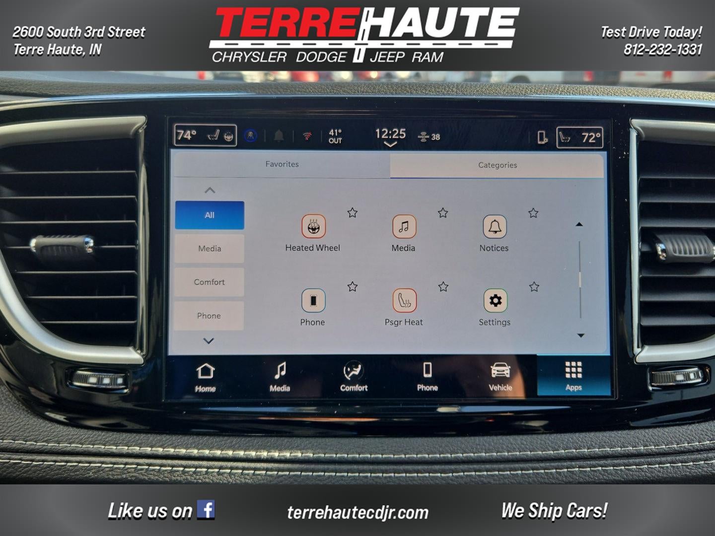 2026 Chrysler Pacifica Select