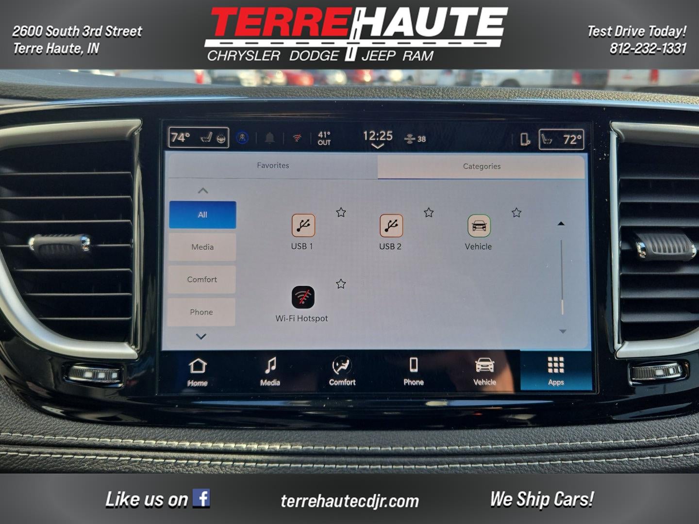 2026 Chrysler Pacifica Select