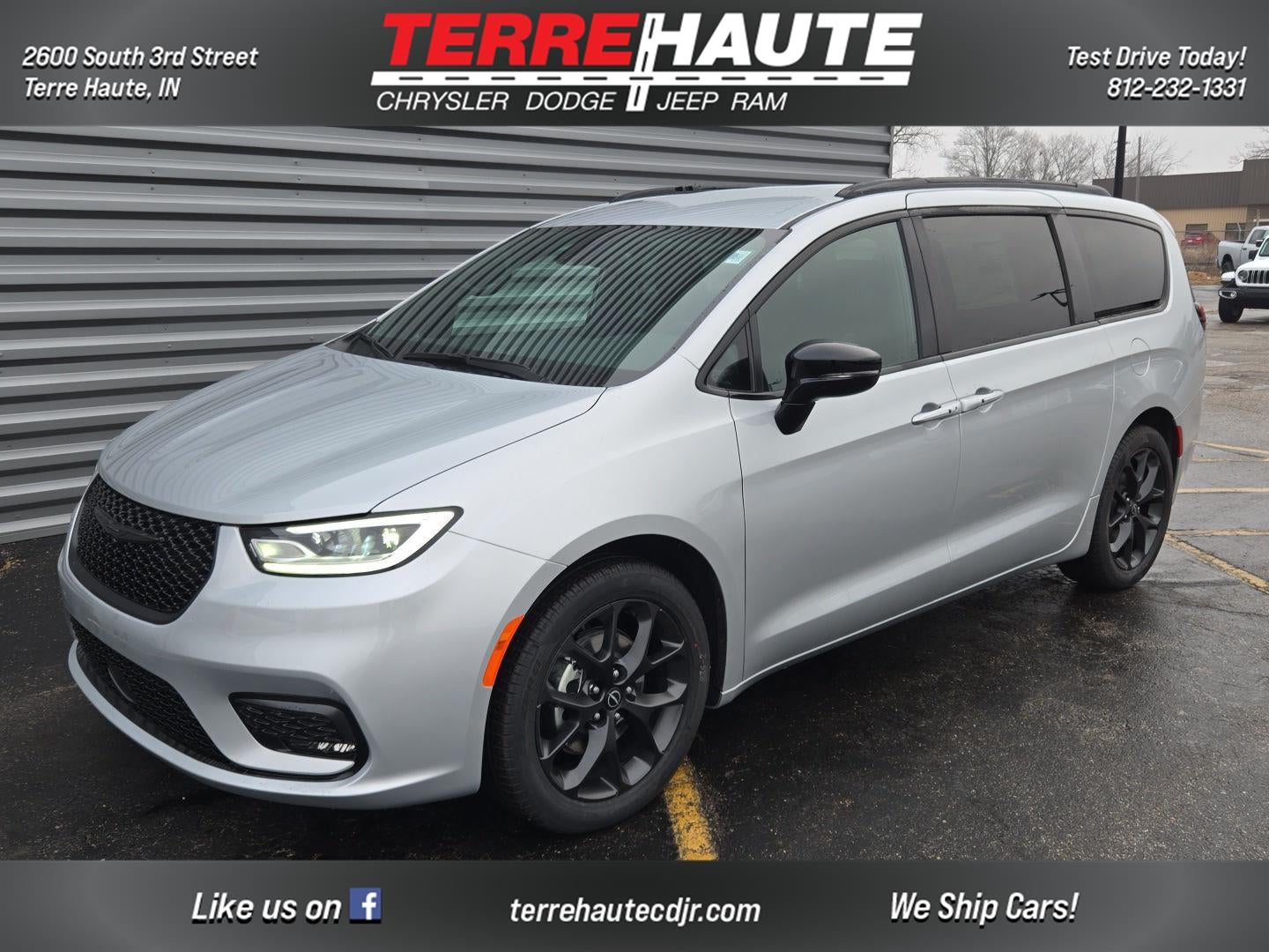 2026 Chrysler Pacifica Select