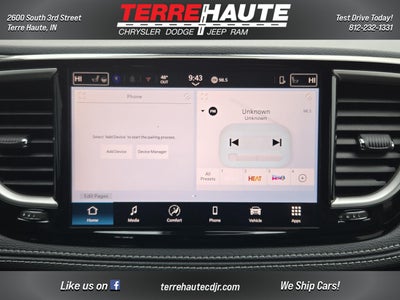 2026 Chrysler Pacifica Select