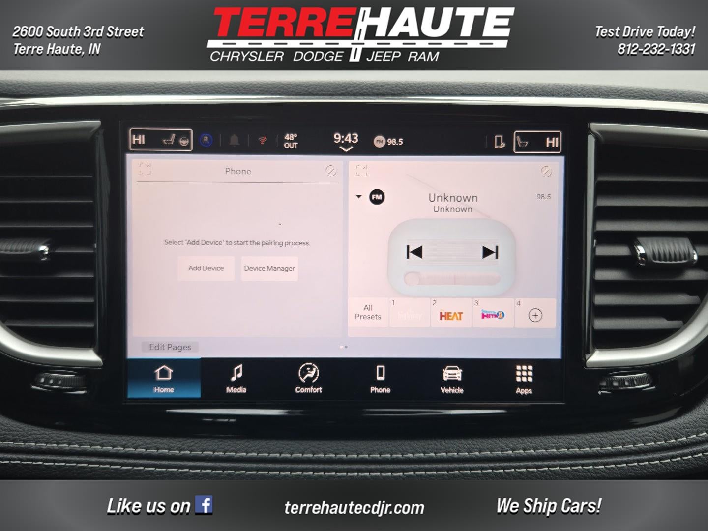 2026 Chrysler Pacifica Select