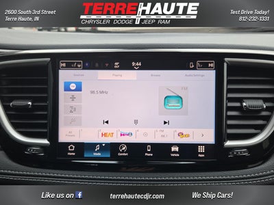 2026 Chrysler Pacifica Select