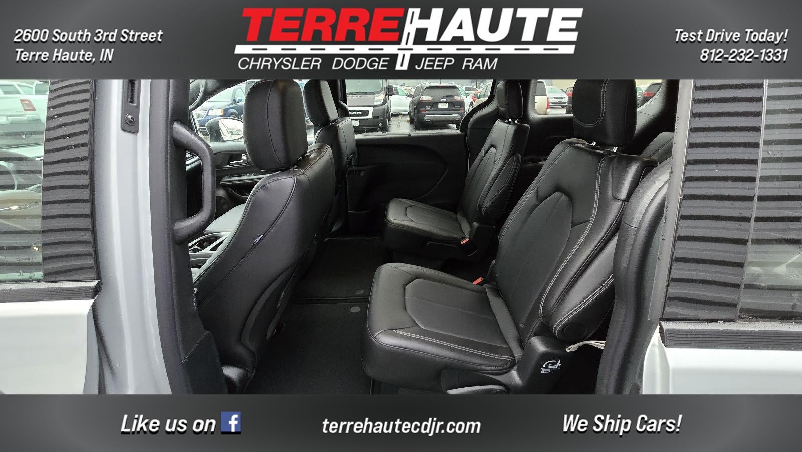 2026 Chrysler Pacifica Select