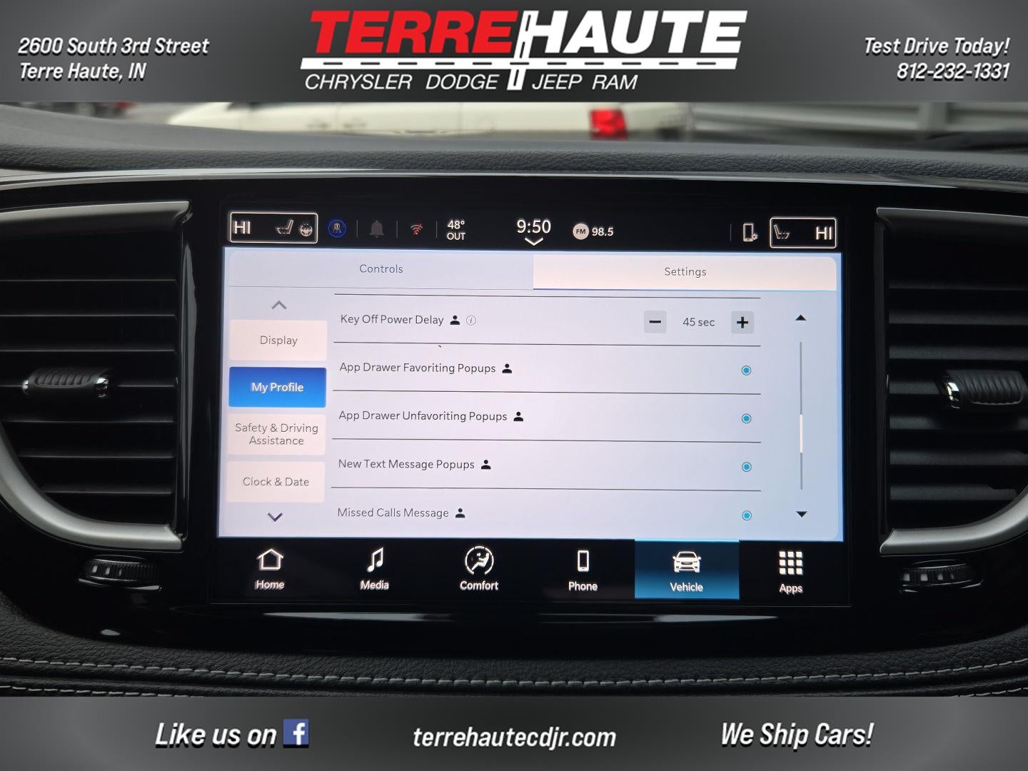 2026 Chrysler Pacifica Select