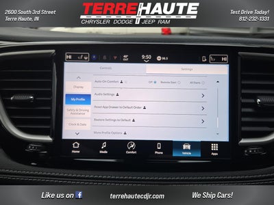 2026 Chrysler Pacifica Select