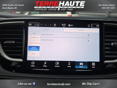 2026 Chrysler Pacifica Select