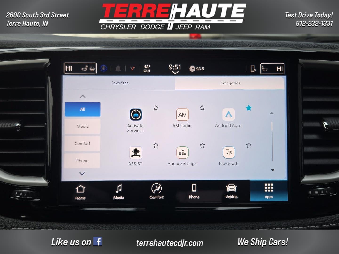 2026 Chrysler Pacifica Select