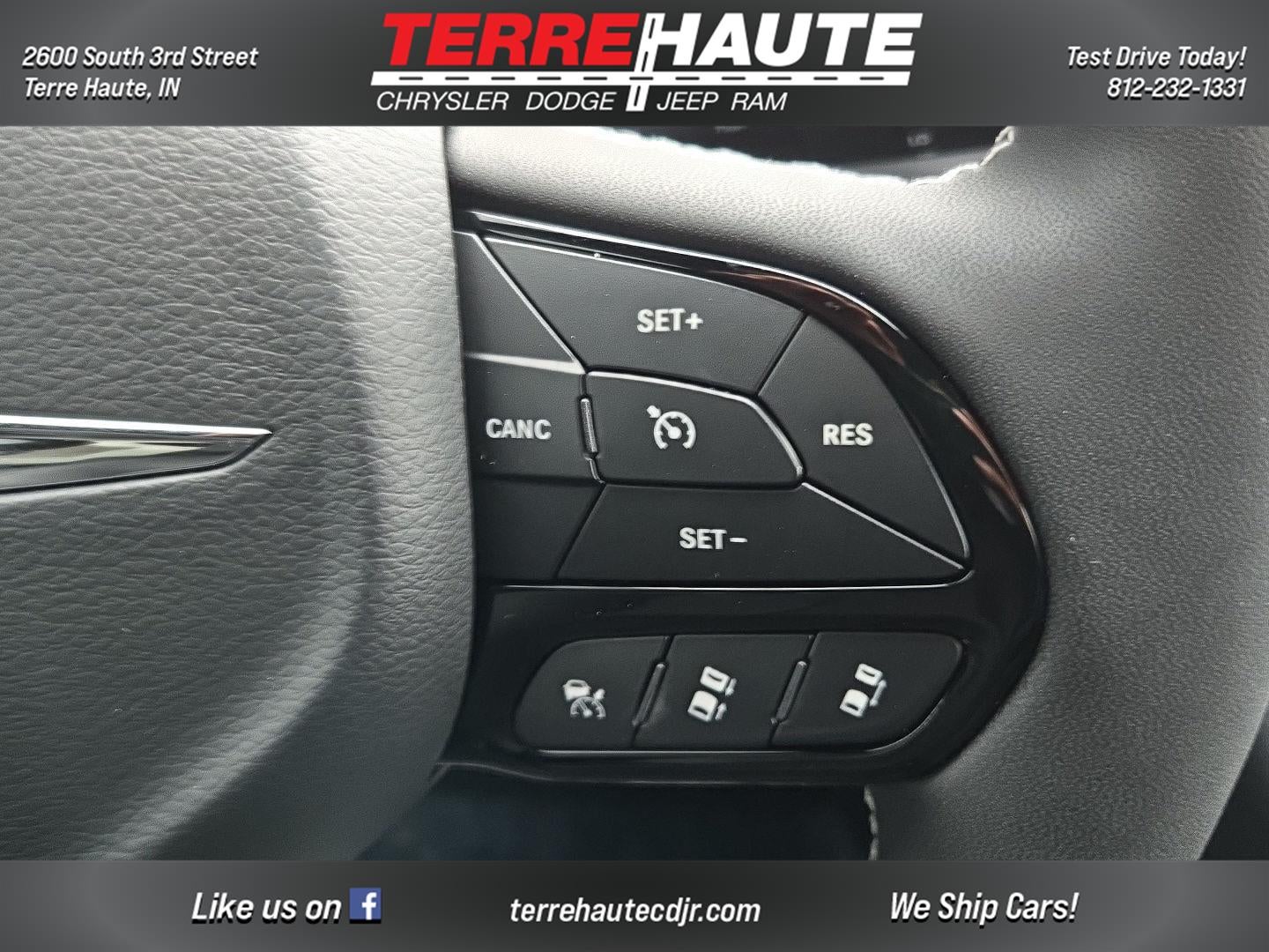 2026 Chrysler Pacifica Select