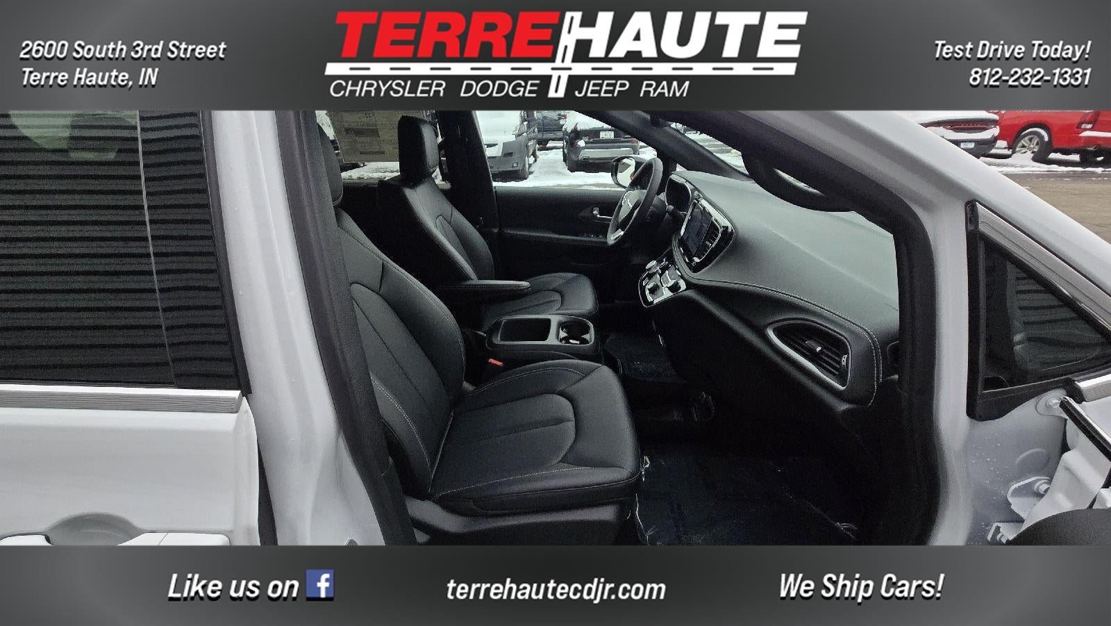 2026 Chrysler Pacifica Select