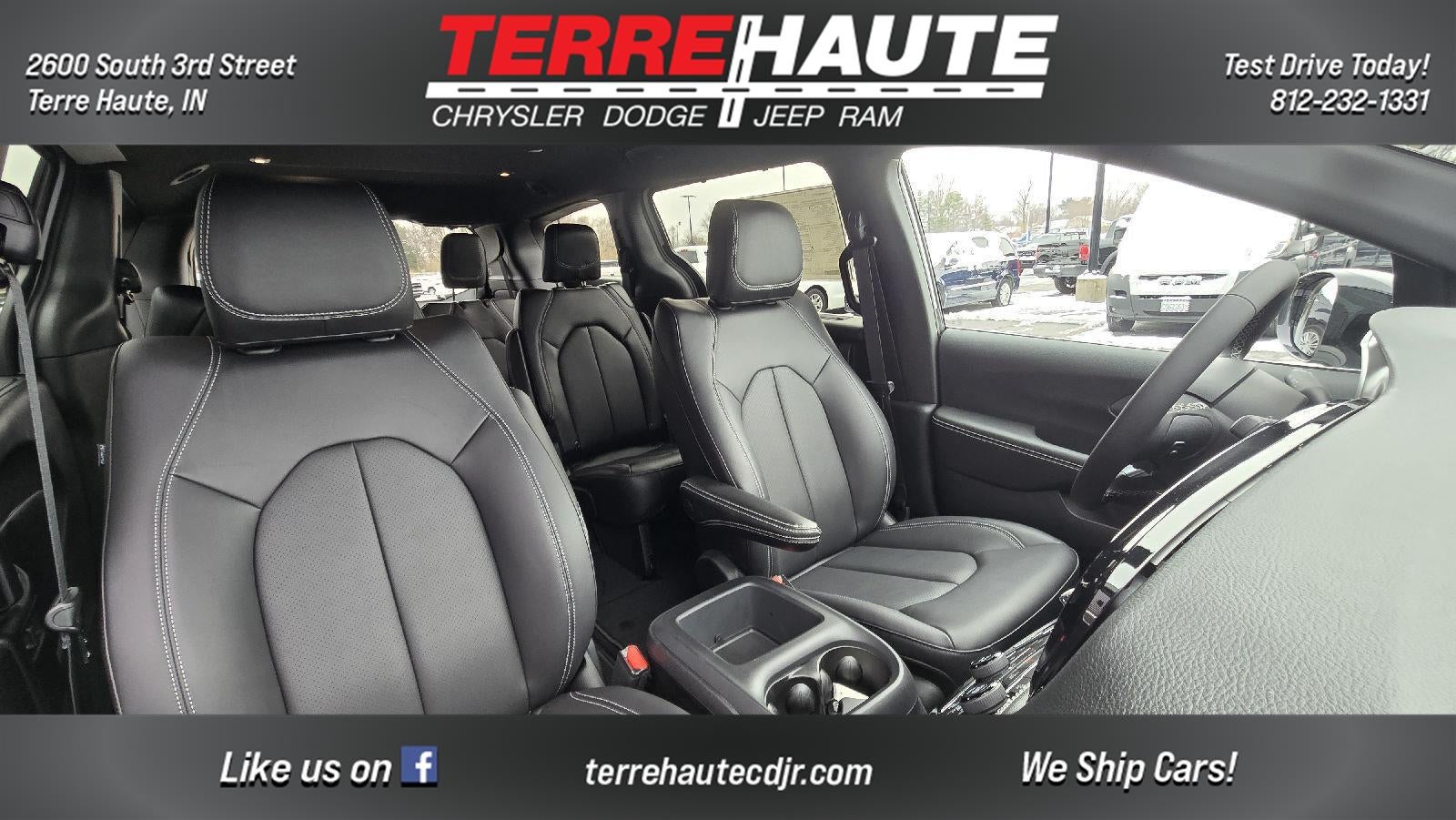 2026 Chrysler Pacifica Select