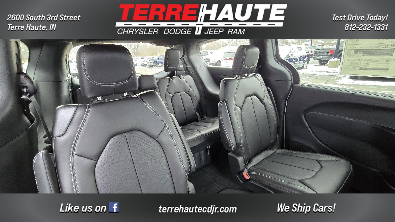 2026 Chrysler Pacifica Select