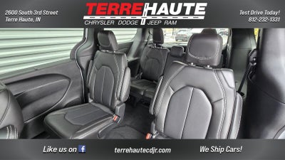 2026 Chrysler Pacifica Select