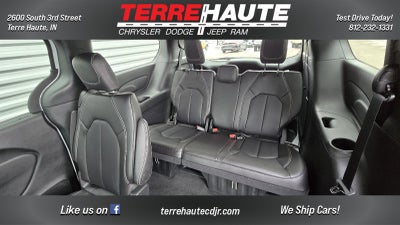 2026 Chrysler Pacifica Select