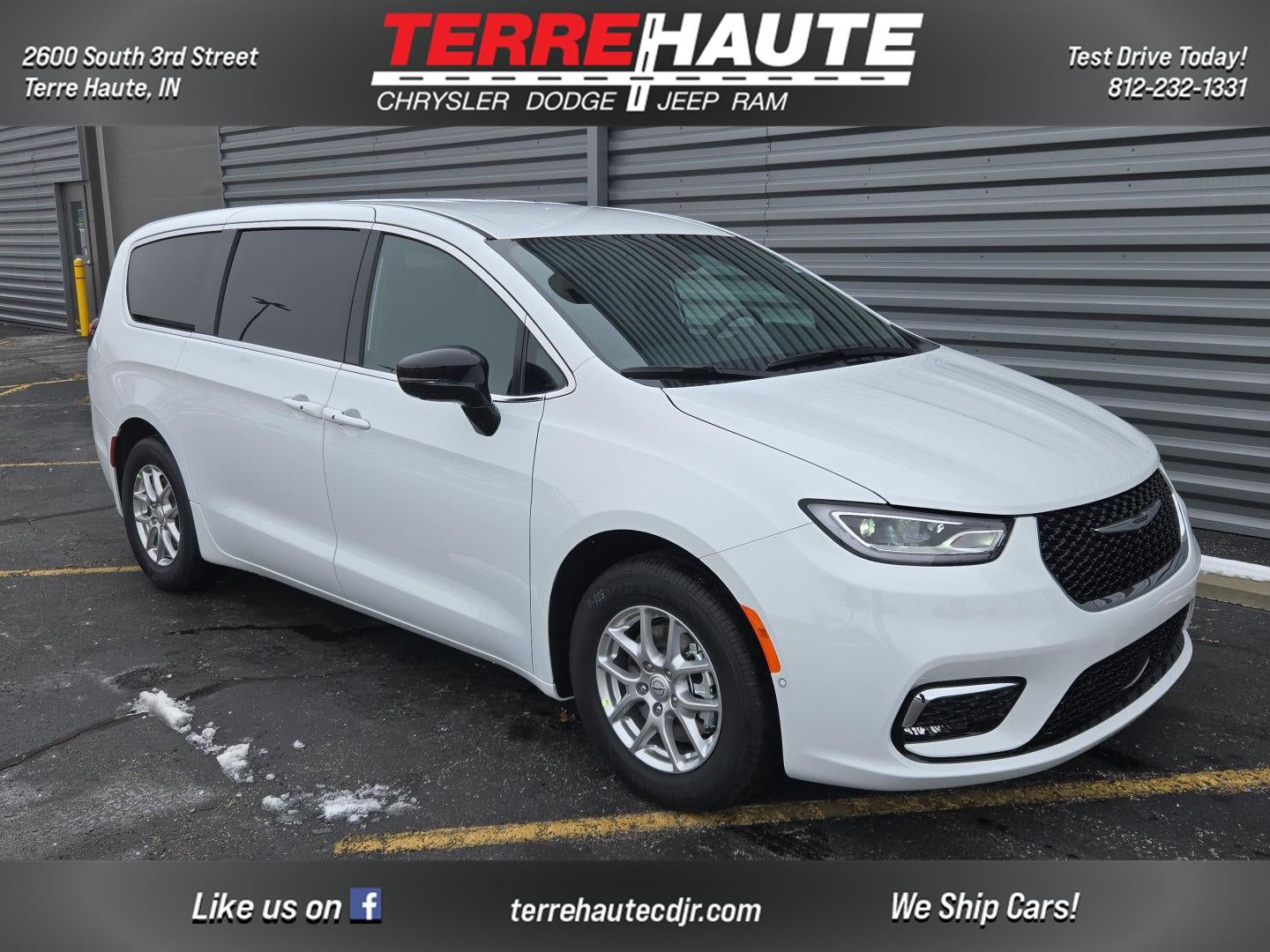 2026 Chrysler Pacifica Select