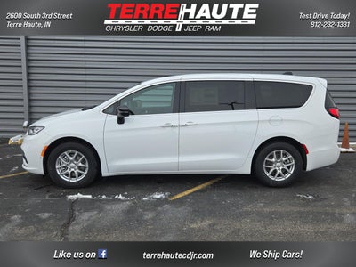 2026 Chrysler Pacifica Select