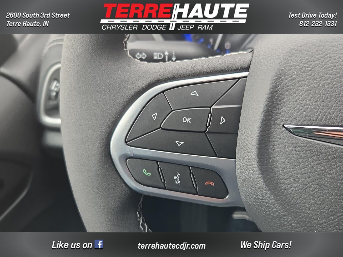 2026 Chrysler Pacifica Select