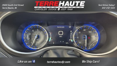 2026 Chrysler Pacifica Select