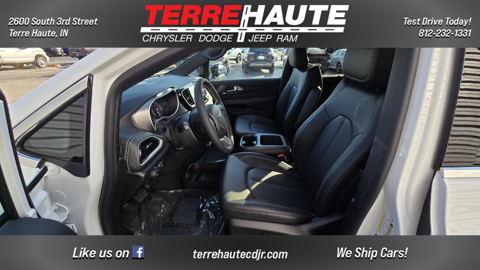 2026 Chrysler Pacifica Select