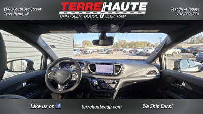 2026 Chrysler Pacifica Select