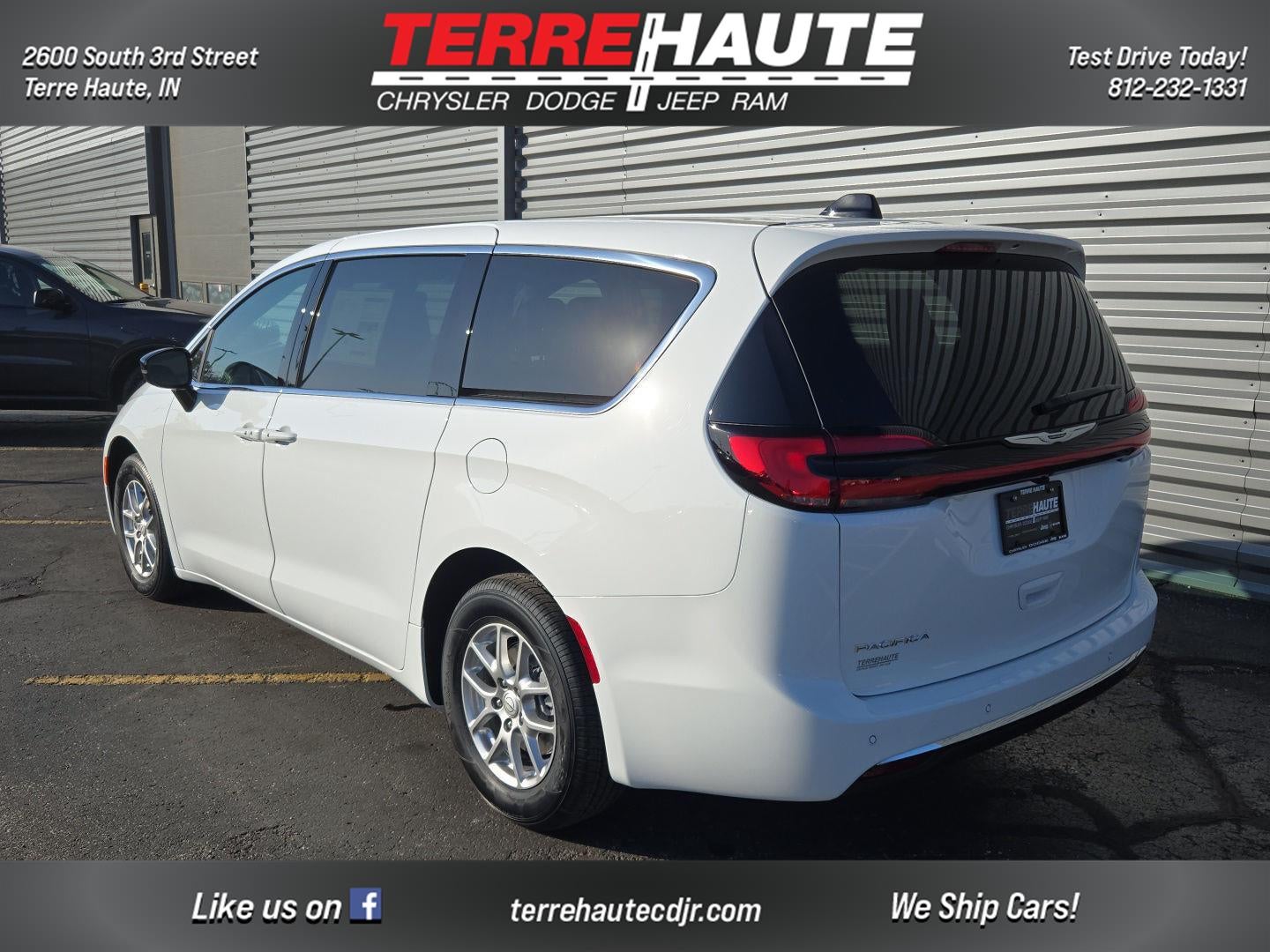 2026 Chrysler Pacifica Select